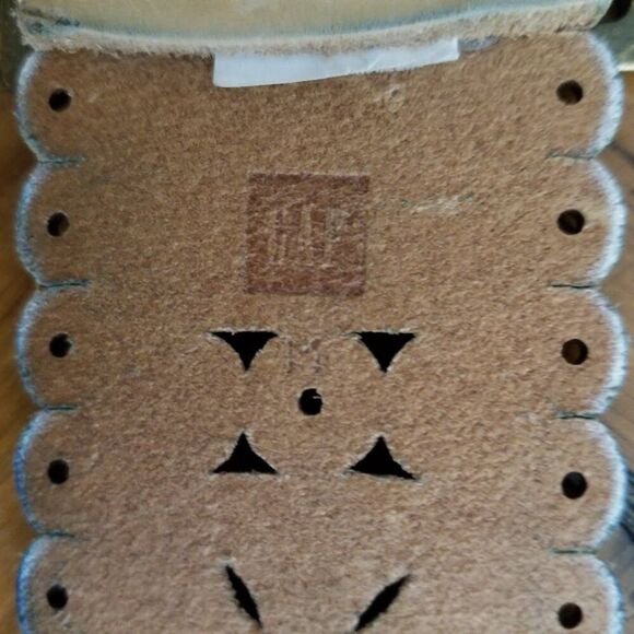 GAP Khaki Tan Leather Wide Waist Belt, Size Medium, Scallop Edge - Picture 6 of 12
